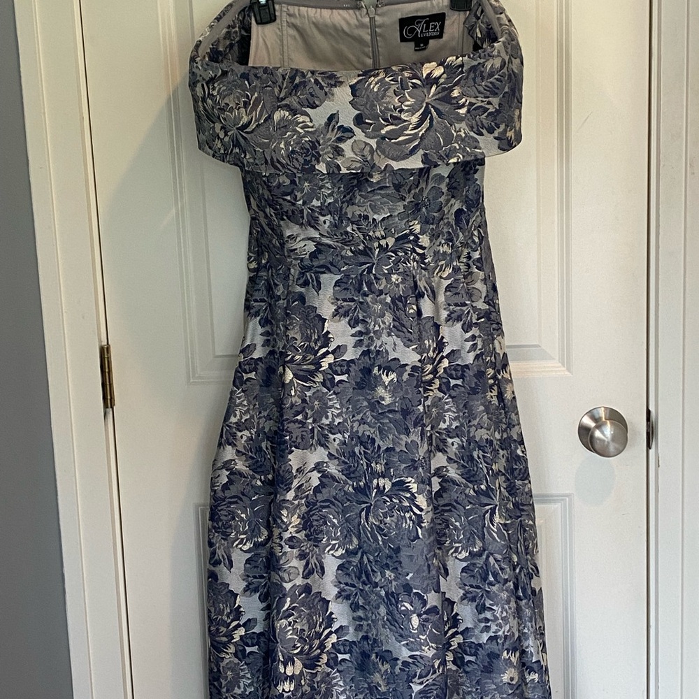 Long mother of the bride/groom dress